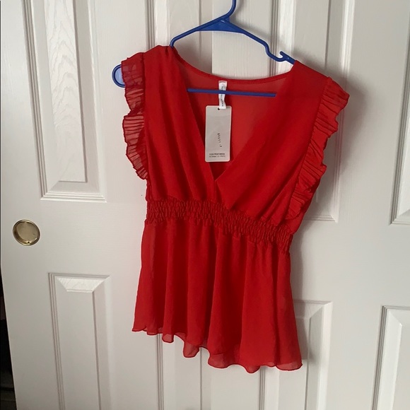 Red C.E.M. Sheet Wrap Top + SH - Picture 1 of 7